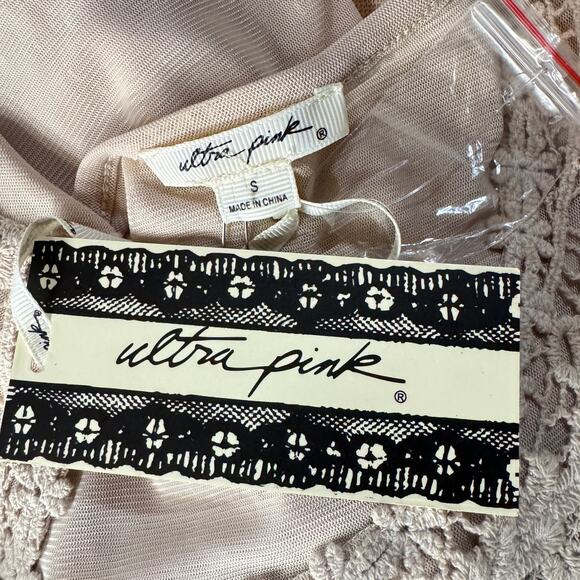 Ultra Pink Small Victorian Top Asymmetrical Crochet Lace Lined Long Bell Sleeves - Picture 10 of 11